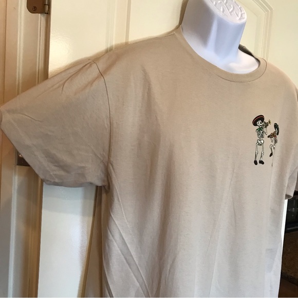 Mexican themed shirt with dancing skeletons.  Day of the dead.  NWOT. Size L. - Picture 4 of 9